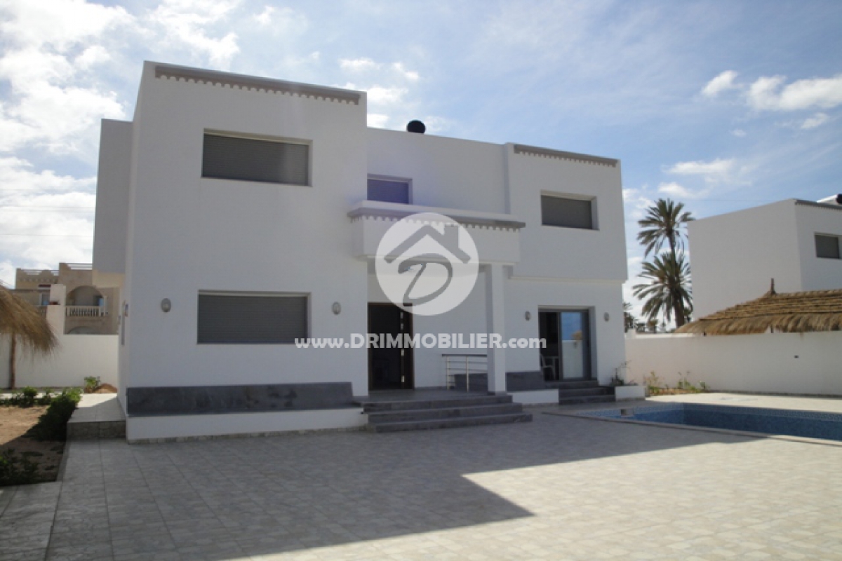 L 120 -                            Sale
                           Villa avec piscine Djerba